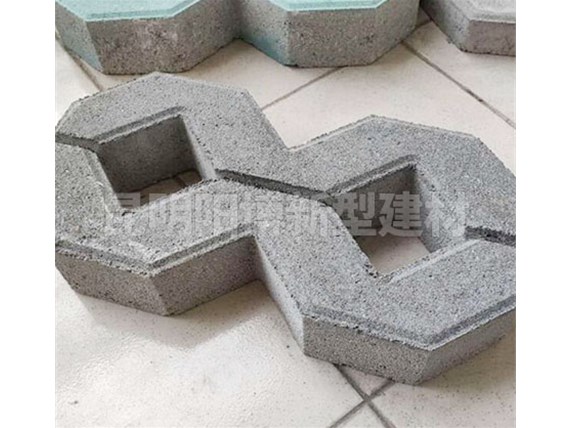 云南八字植草磚鋪設時有哪些需要注意的事項呢？